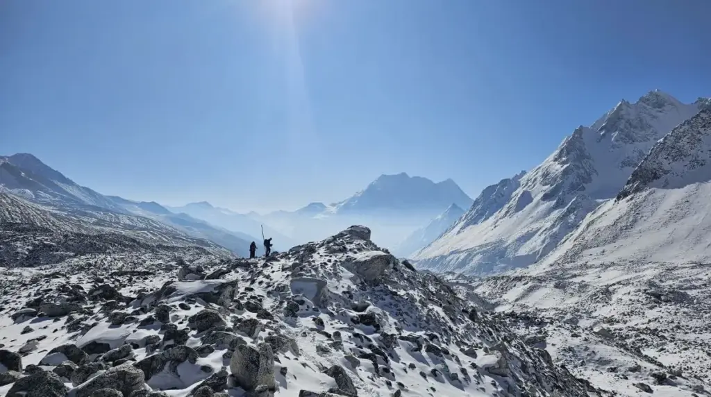 Manaslu Circuit Trek - Beautiful view of manaslu circut trek in winter covered in snow