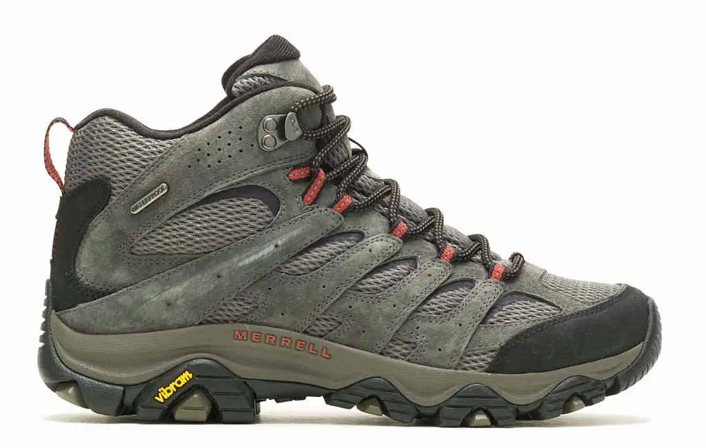 Trekking shoes for Annapurna circuit trek